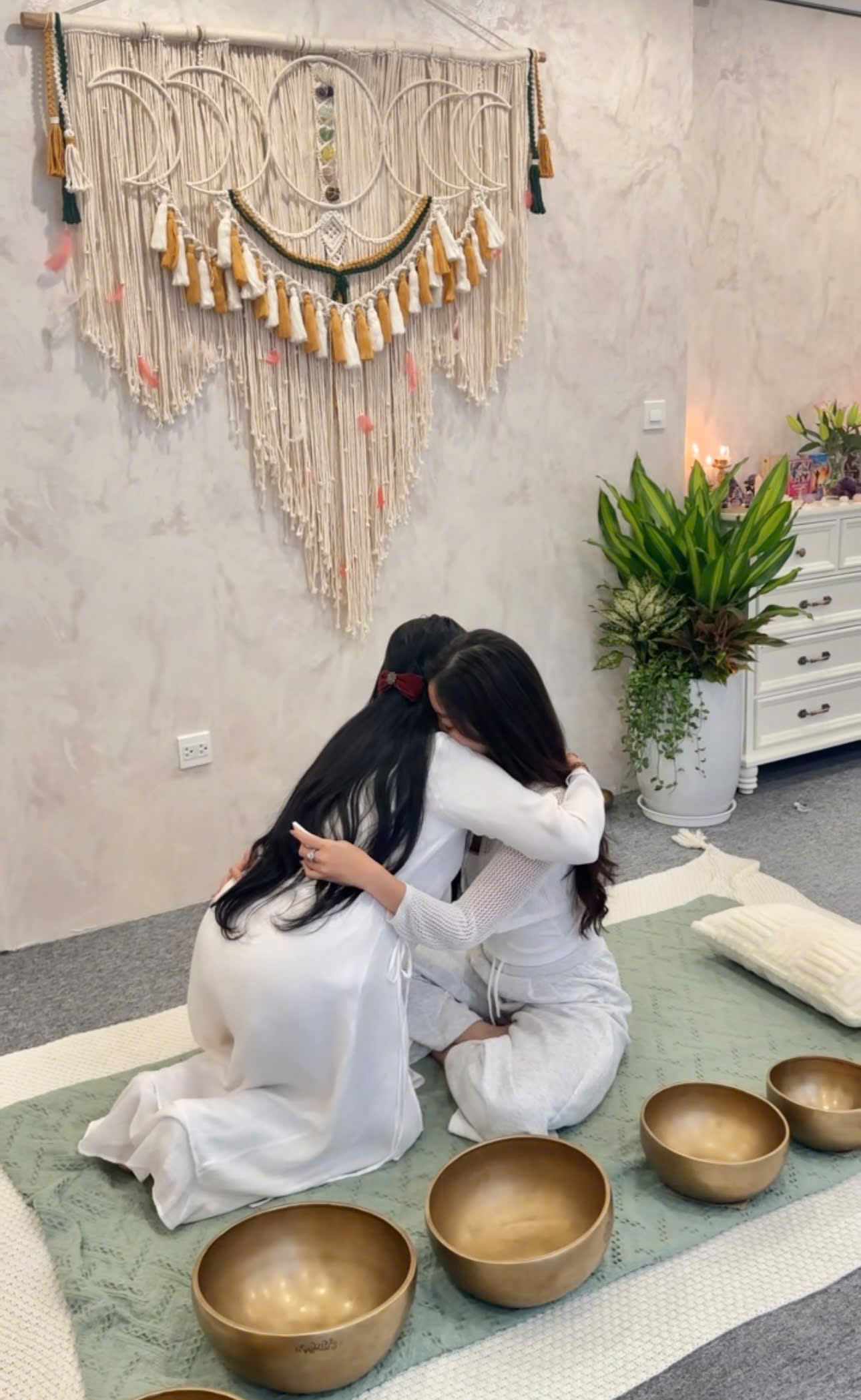 Phiên đồng hành khai vấn tâm lý cùng Tuệ Như